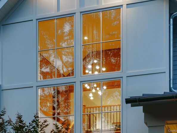 551 Main Street, Quiogue NY 11978