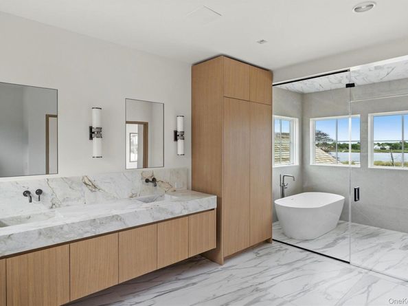 551 Main Street, Quiogue NY 11978