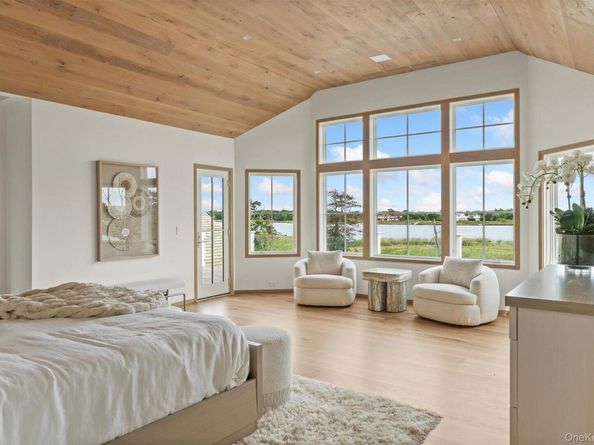 551 Main Street, Quiogue NY 11978