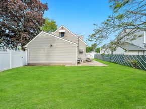 1050 Stewart Avenue, Bethpage NY 11714