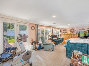18 Tacoma Lane, Syosset NY 11791