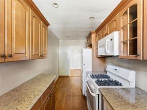 16 Main Street 2K, East Rockaway NY 11518