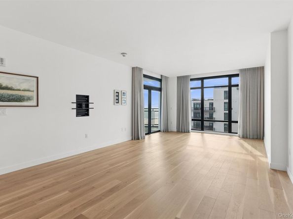 140 Boardwalk 905, Long Beach NY 11561