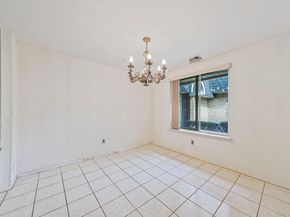 527 Daryl Drive, Medford NY 11763