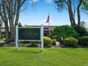 527 Daryl Drive, Medford NY 11763