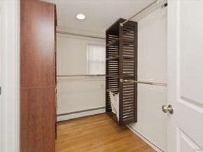 20 Cambridge Avenue, Melville NY 11747