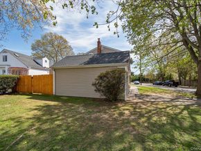 20 Cambridge Avenue, Melville NY 11747