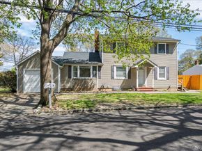 20 Cambridge Avenue, Melville NY 11747