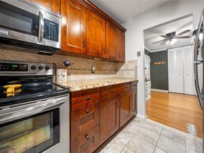 90 Park Avenue S B6, Rockville Centre NY 11570