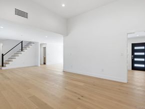 7 Mortimer Street, Westhampton Beach NY 11978