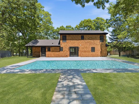 7 Mortimer Street, Westhampton Beach NY 11978