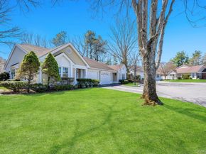 12 Baldwin Court, Ridge NY 11961