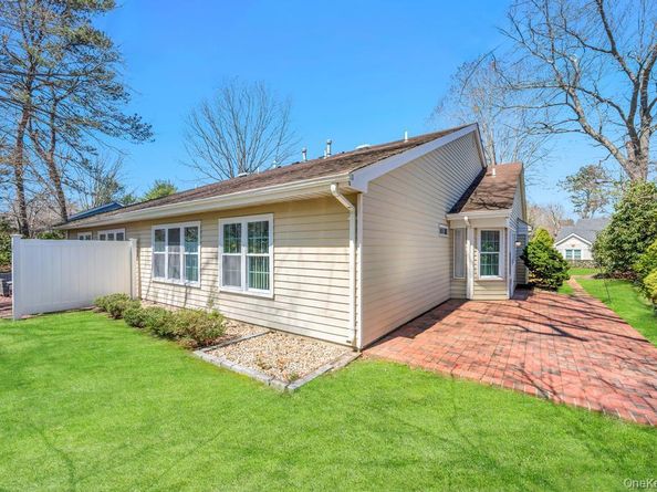 12 Baldwin Court, Ridge NY 11961