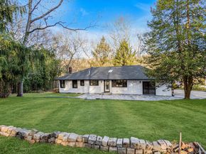 17 Woodbury Road, Woodbury NY 11797