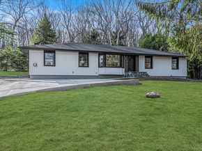 17 Woodbury Road, Woodbury NY 11797