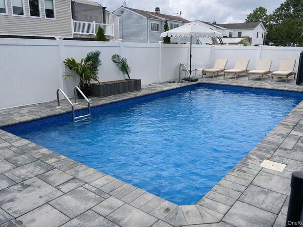 3810 Greentree Drive, Oceanside NY 11572