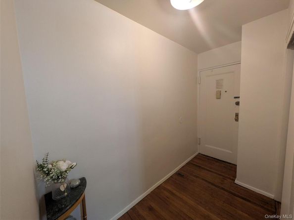 87-56 Francis Lewis Boulevard B45, Hollis NY 11423