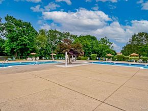 209 Cabot Court S, Saint James NY 11780