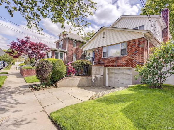 69-29 166th Street, Fresh Meadows NY 11365