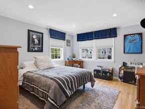 296 Euston Road S, Garden City NY 11530