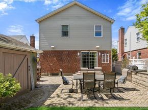 296 Euston Road S, Garden City NY 11530