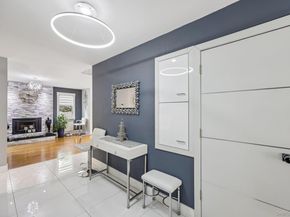 11 Mid Place, Bohemia NY 11716