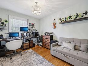 11 Mid Place, Bohemia NY 11716