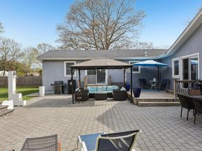 11 Mid Place, Bohemia NY 11716
