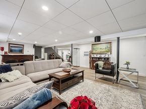 11 Mid Place, Bohemia NY 11716