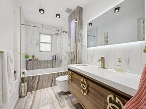 11 Mid Place, Bohemia NY 11716
