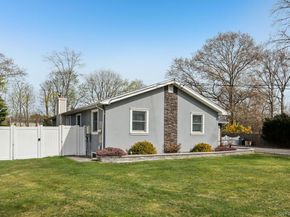 11 Mid Place, Bohemia NY 11716