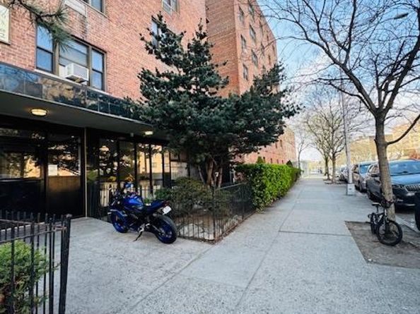 55-30 99th Street 3E, Corona NY 11368