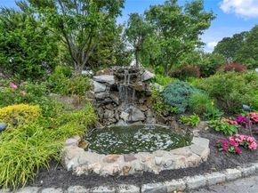 30 Redan Drive, Smithtown NY 11787