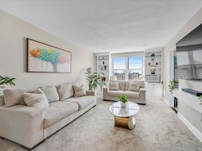 530 Dubois Avenue 16C, Valley Stream NY 11581