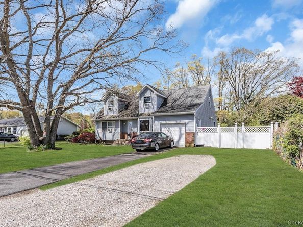 102 Pine Acres Boulevard, Deer Park NY 11729
