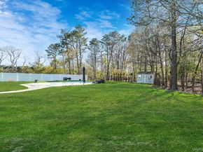 4 Jordan Drive, Medford NY 11763