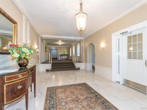 90 Knightsbridge Road 4J, Great Neck NY 11021