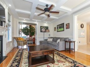 23 FOX HUNT Lane, Great Neck NY 11020