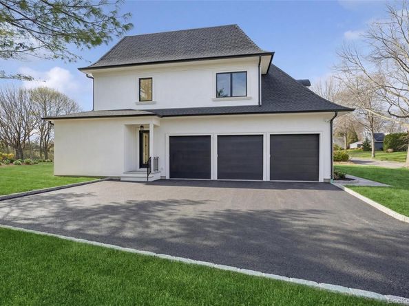 3 Wedgewood Drive, Dix Hills NY 11746