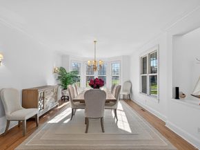 1 Pembroke Drive, Glen Cove NY 11542