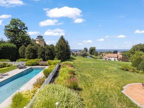 1 Pembroke Drive, Glen Cove NY 11542