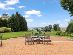 1 Pembroke Drive, Glen Cove NY 11542