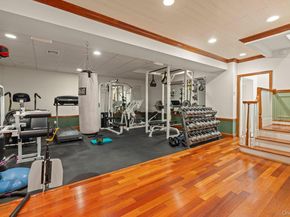 1 Pembroke Drive, Glen Cove NY 11542