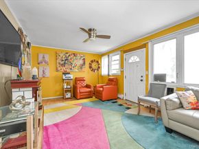 62 Wood Lane, Valley Stream NY 11581