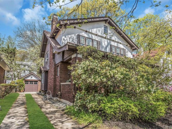 116 82nd Road, Kew Gardens NY 11415