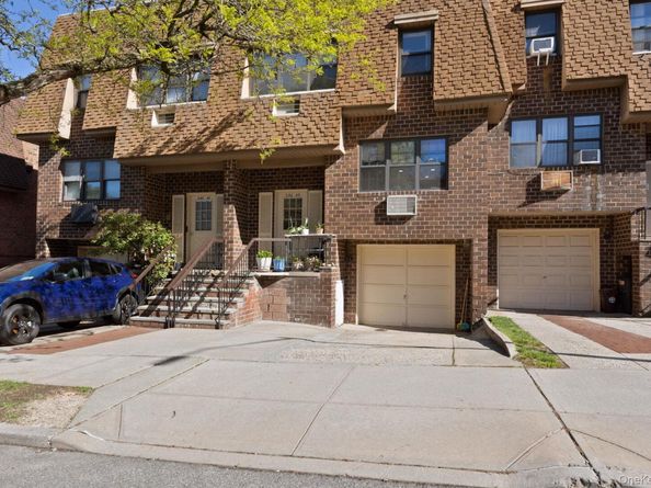 240-43 69 Avenue, Douglaston NY 11362