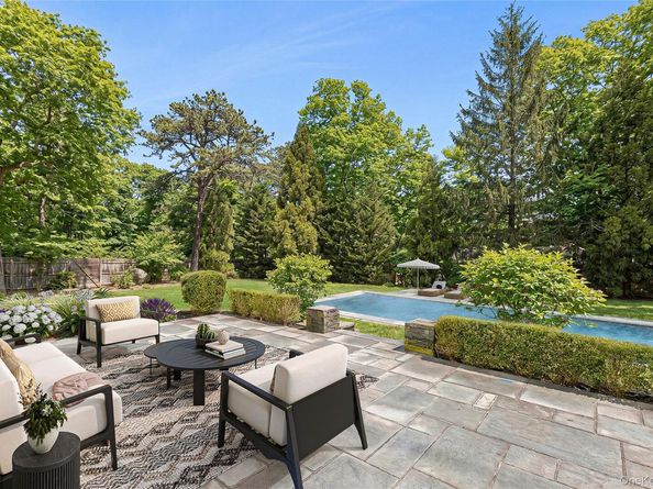 3 Jones Road, Hampton Bays NY 11946