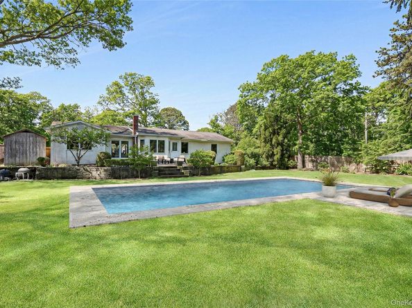 3 Jones Road, Hampton Bays NY 11946