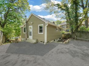 65 Woodlawn Road, Rocky Point NY 11778