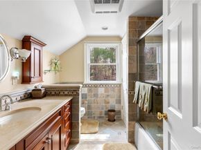 1 Glenby Lane, Brookville NY 11545
